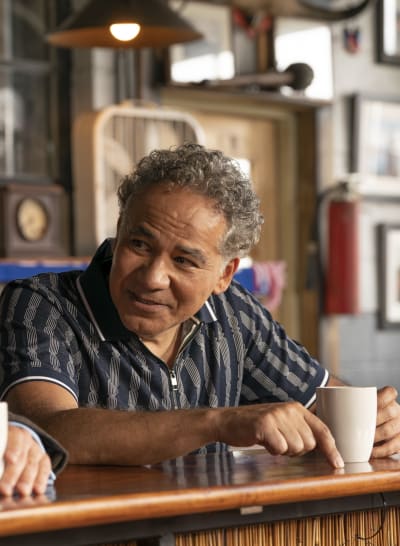 john ortiz as antonio miranda will trent s2e6